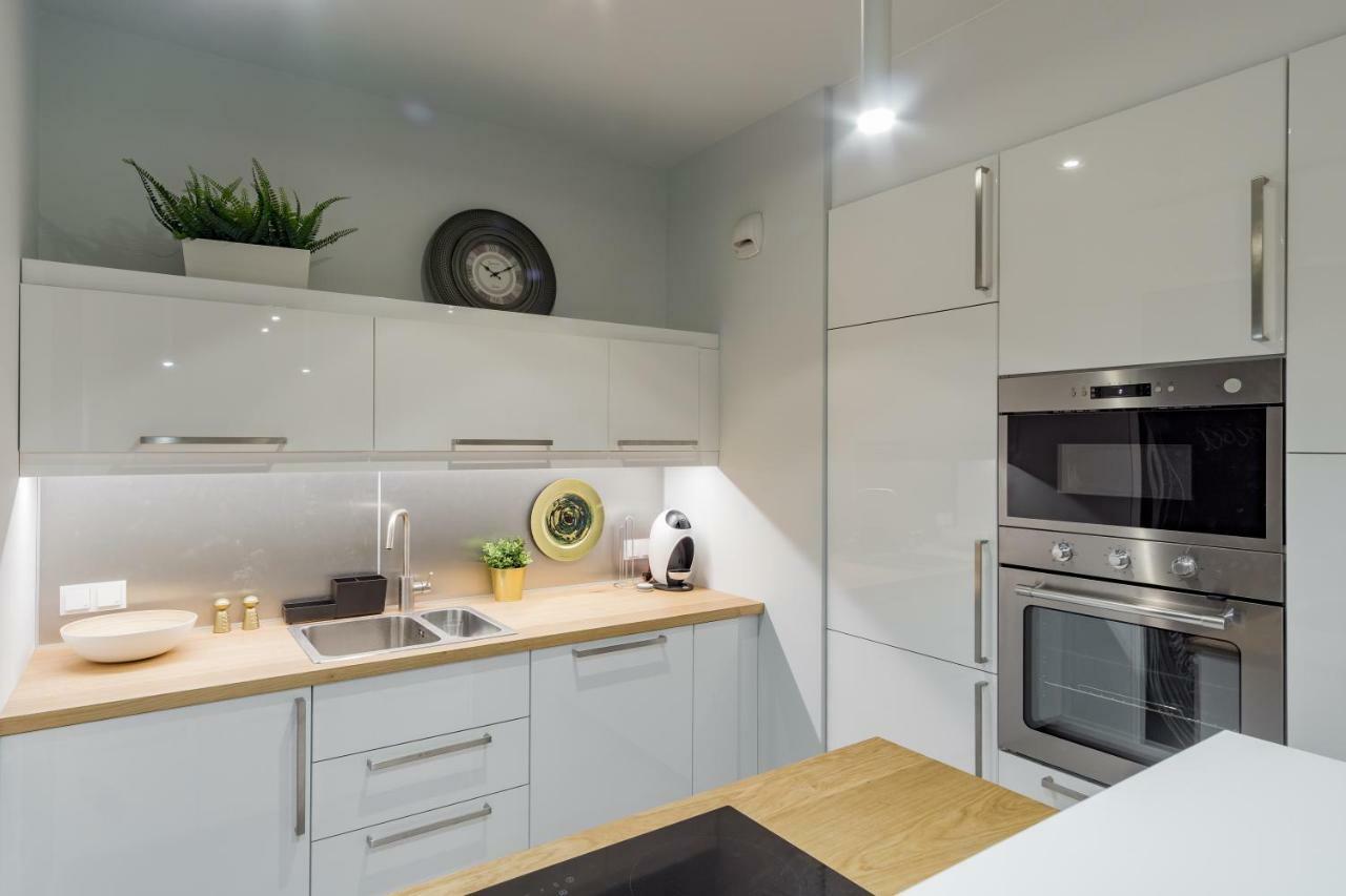 ורשה Mennica Residence Chic Apartment מראה חיצוני תמונה